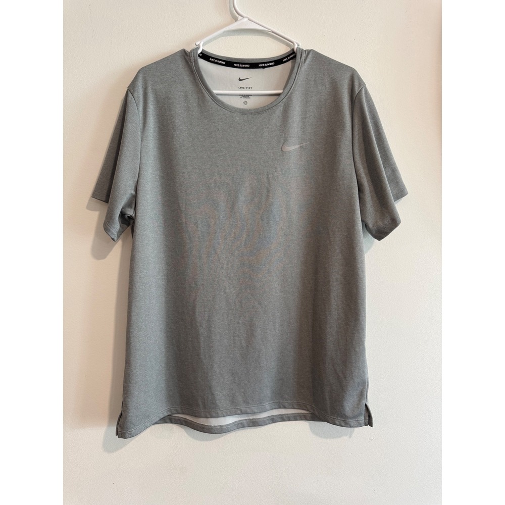 Nike Running Dri-FIT Shirt Mens Large Grey Short Sleeve Reflective Swoosh